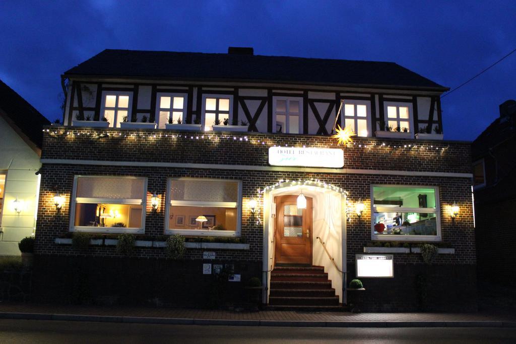 Hotel Garni Zur Linde Хитцаккер Экстерьер фото