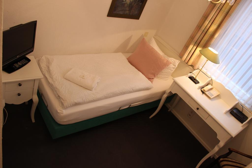 Hotel Garni Zur Linde Хитцаккер Экстерьер фото